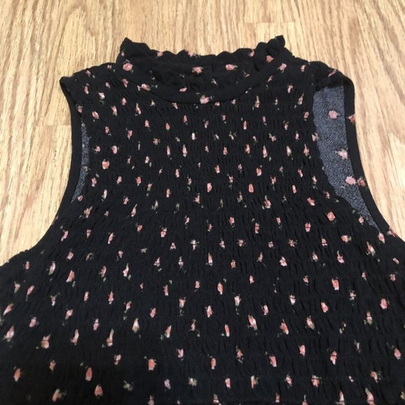 wallflower womens top blouse sleeveless smocked stretchy material size medium - Picture 4 of 12